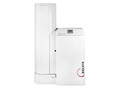 Freisteller Pelletkessel SolvisLino Frontalansicht.