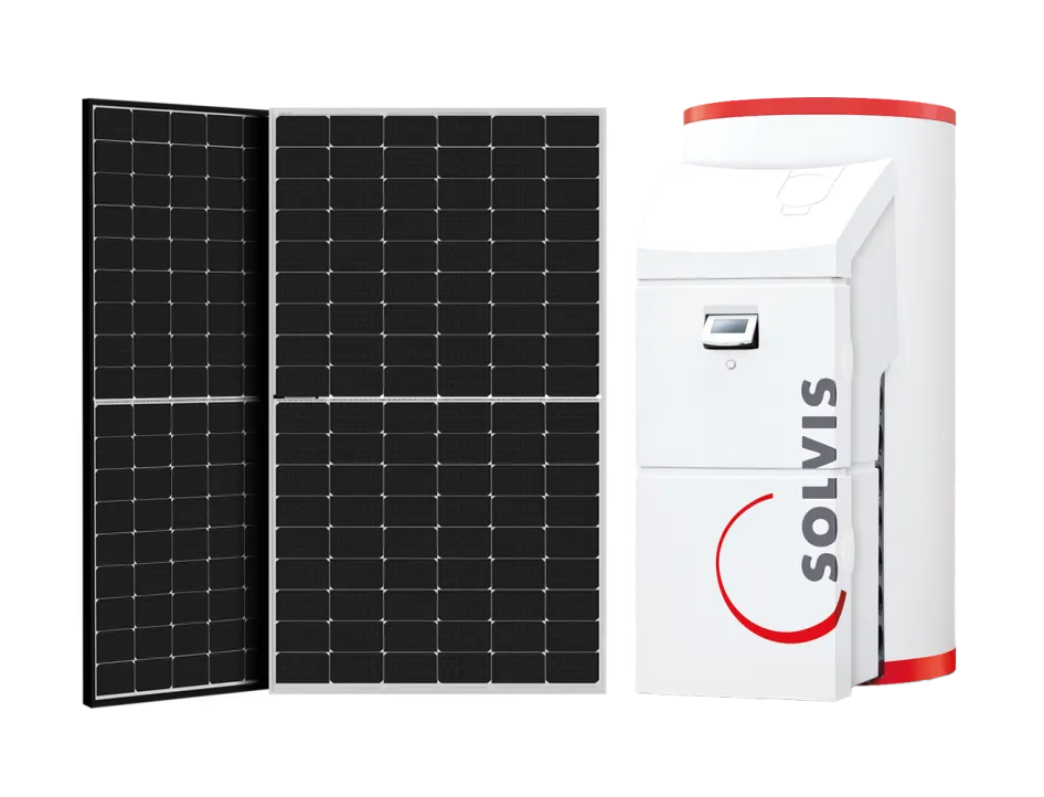 SolvisMax und Photovoltaik-Modul freigestellt nebeneinander.